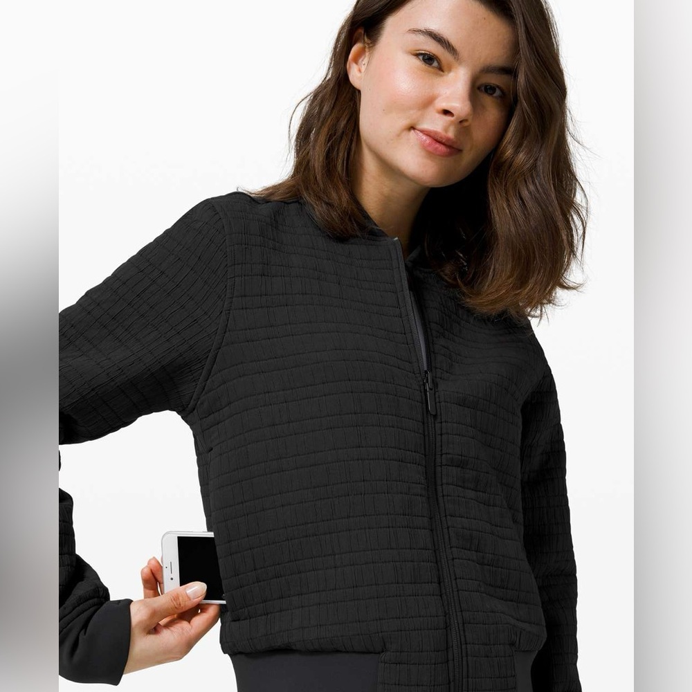 lululemon athletica Black Quilted Bomber - Picture 4 of 14
